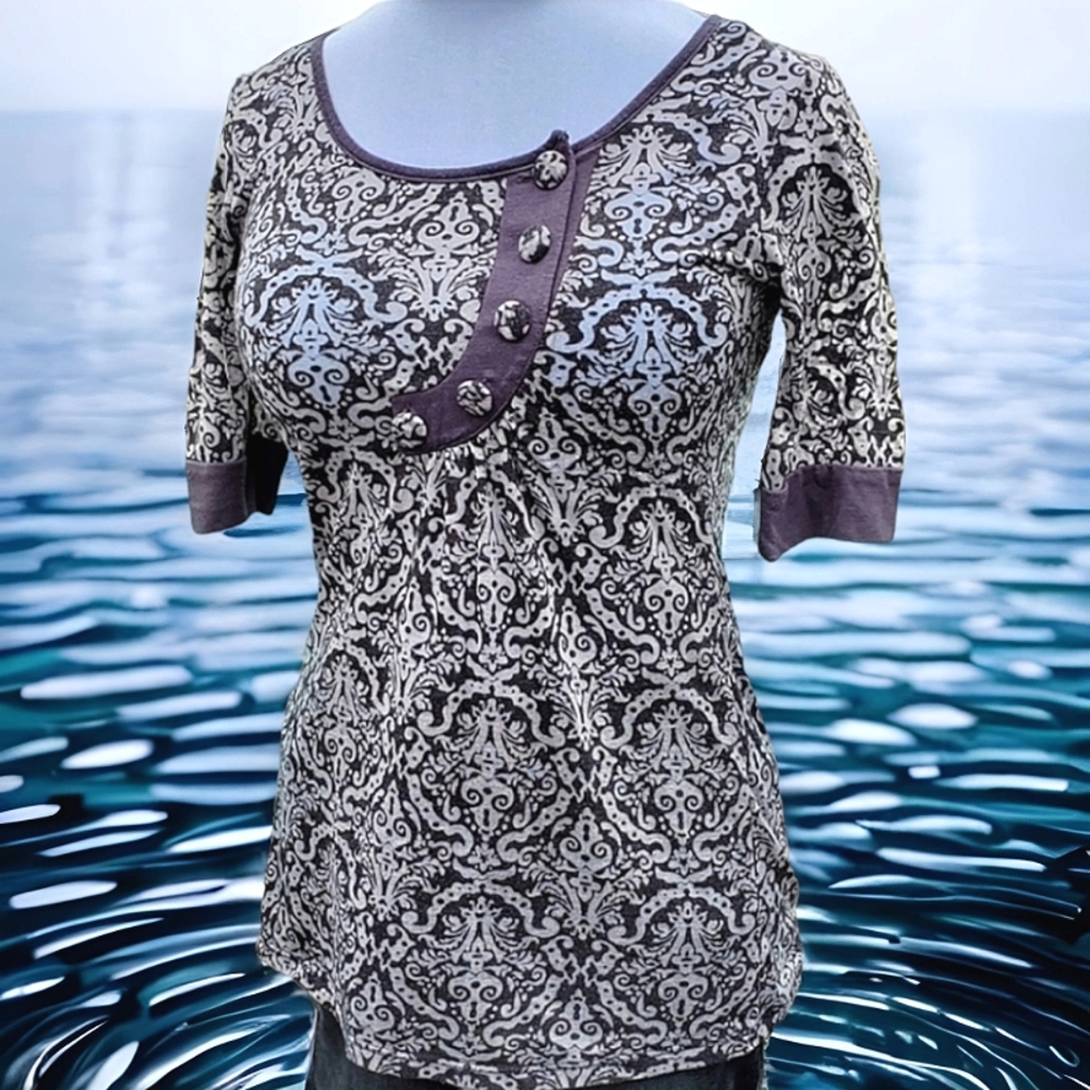 Day trip Scoop-Neck Crop-Sleeve Sheer Top, sz Med